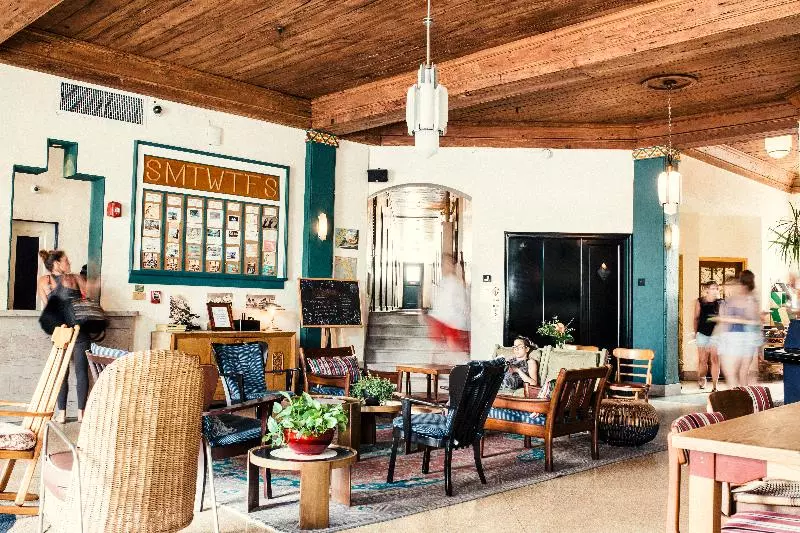 Hotel Freehand Miami