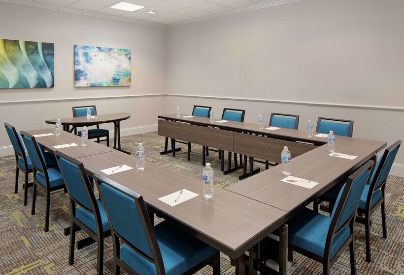 בית מלון כפרי Hampton Inn Louisville Downtown