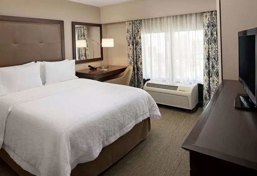 ホテル Hampton Inn Louisville Downtown