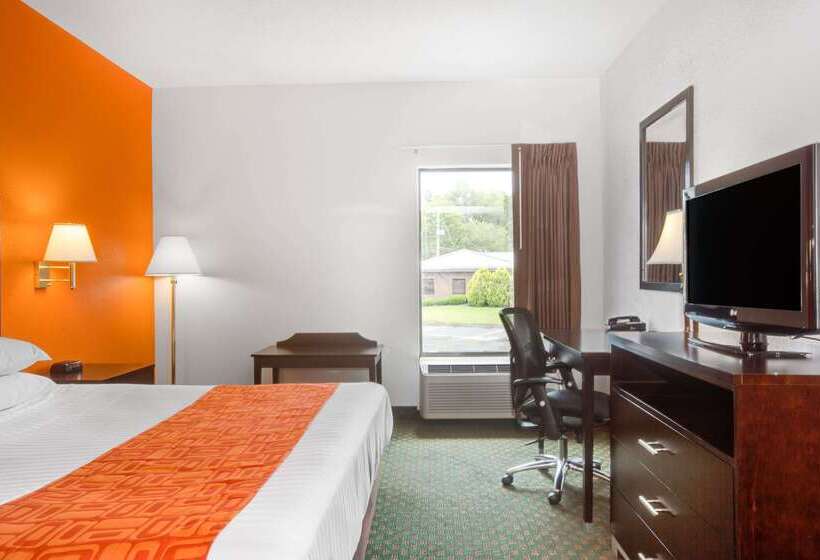 هتل Howard Johnson By Wyndham Beckley