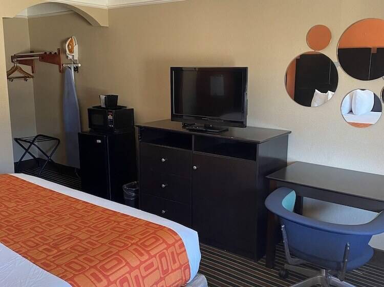 Otel Howard Johnson By Wyndham Historic Lake Charles