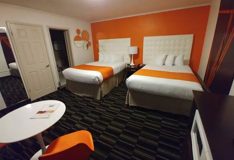 فندق Howard Johnson By Wyndham Modesto Ceres