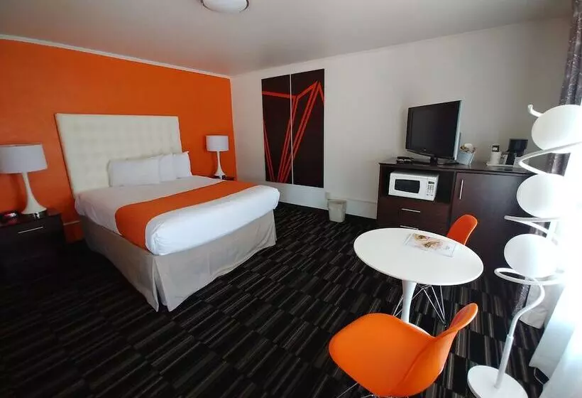 فندق Howard Johnson By Wyndham Modesto Ceres