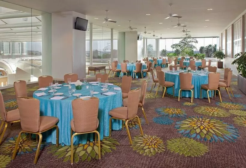 فندق Hyatt Regency Orlando International Airport