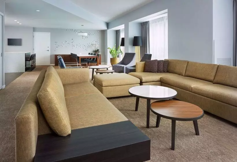 Отель Hyatt Regency San Francisco Airport