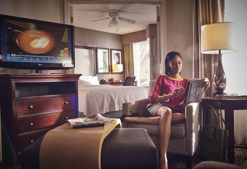 酒店 Poplar Inn And Suites