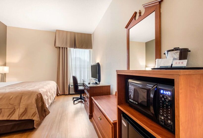 ホテル Quality Inn Valley West Point