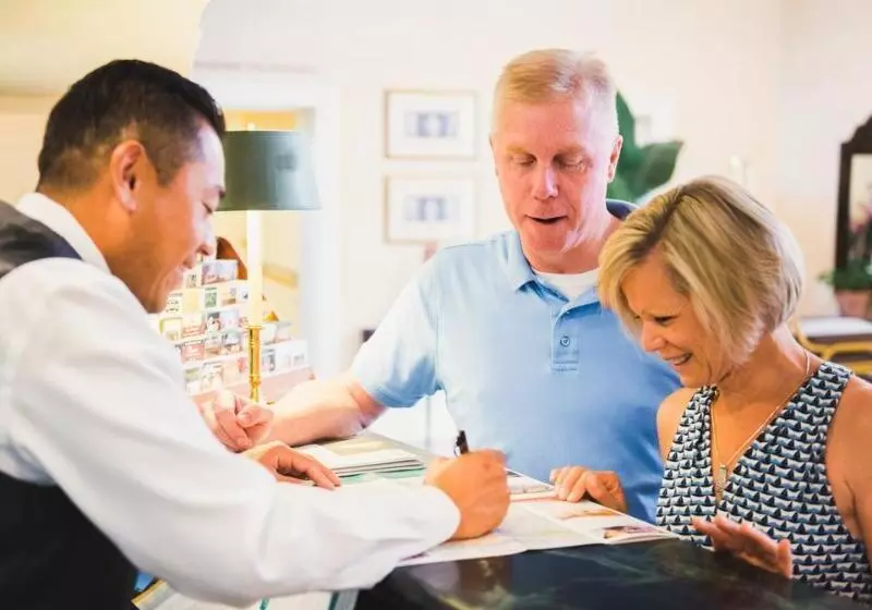 Отель Santa Barbara