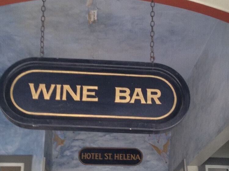 בית מלון כפרי St. Helena