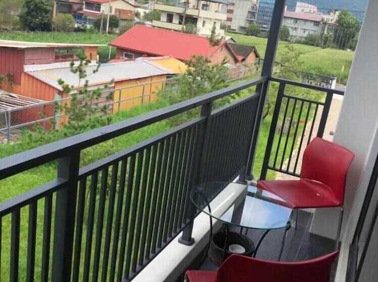 تختخواب و صبحانه 晨民宿 Morning Homestay