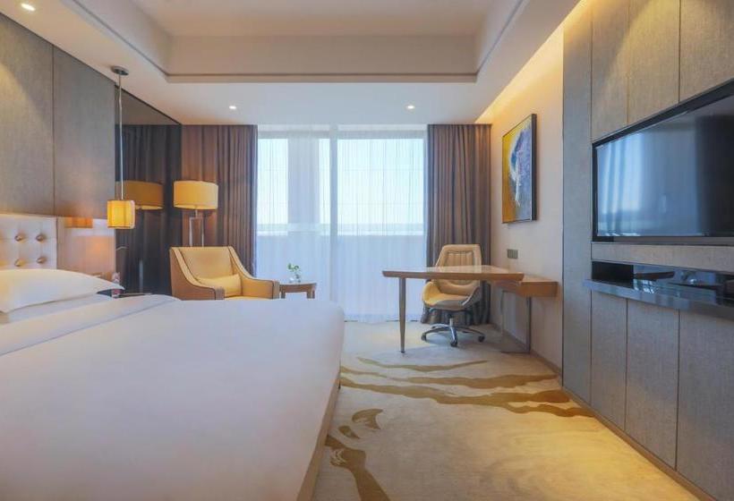 فندق Excellence International