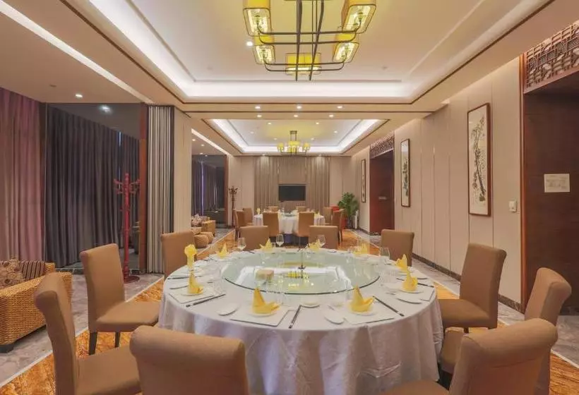 ホテル Excellence International