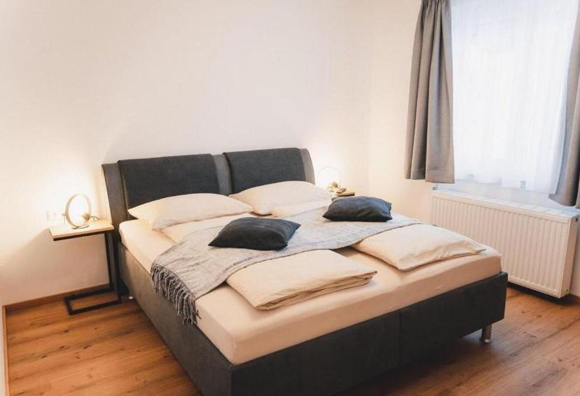 호스텔 Haus österreich   Familie Digruber