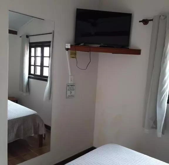 Albergue Pousada Lírio Do Campo