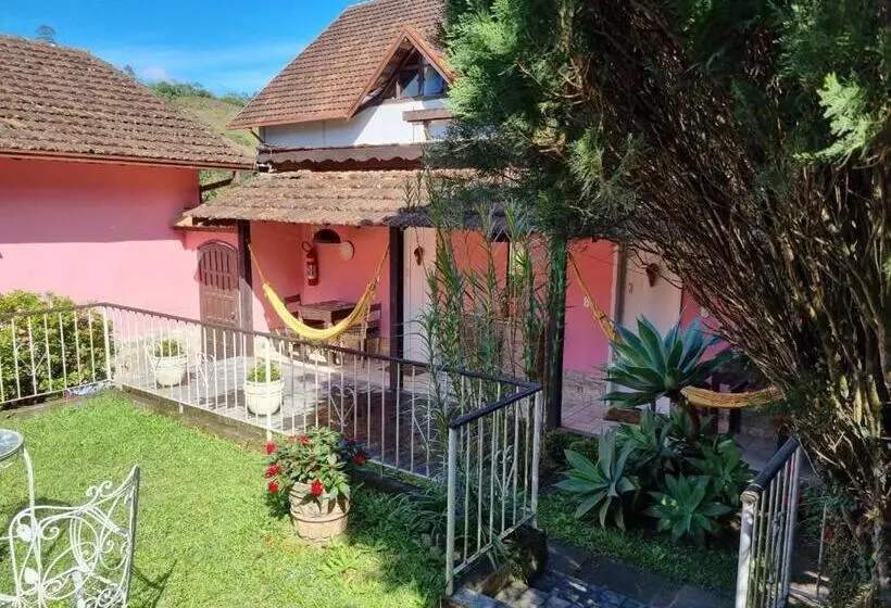 Albergue Pousada Lírio Do Campo