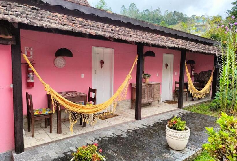 Albergue Pousada Lírio Do Campo