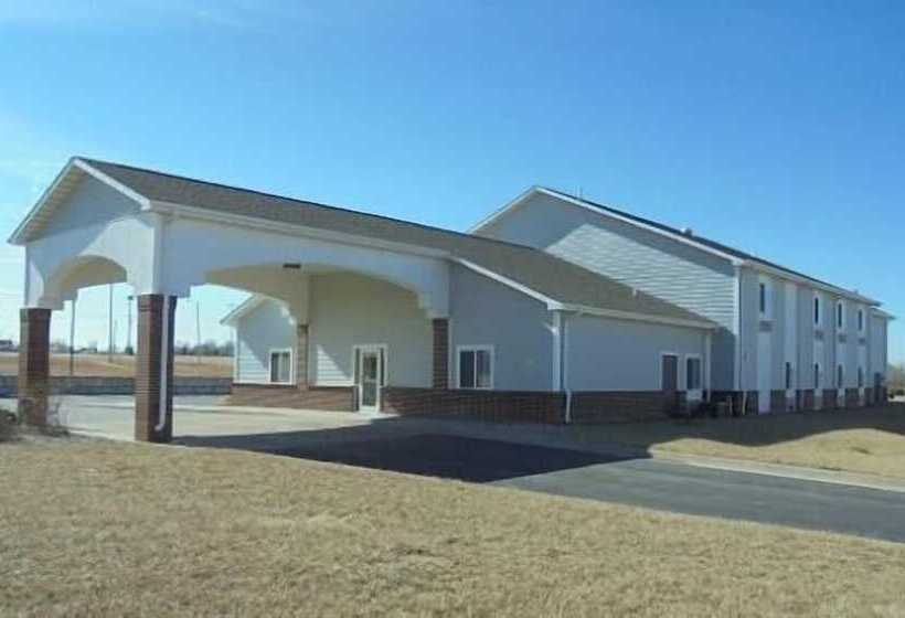 Отель Herington Inn And Suites