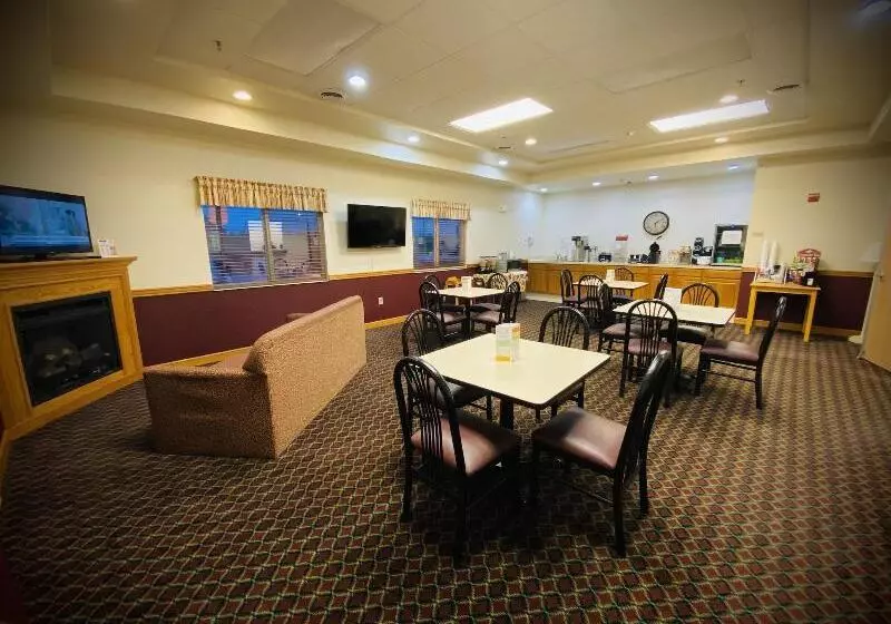 ホテル Herington Inn And Suites