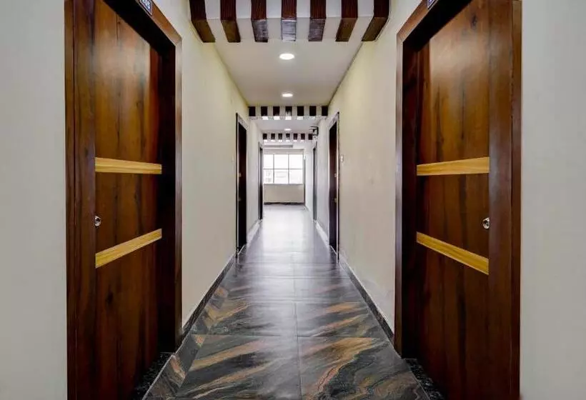 Itsy Hotels Galaxy Park