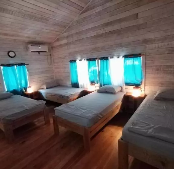 هتل Tierra Verde Bed And Breakfast