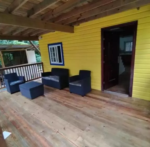هتل Tierra Verde Bed And Breakfast