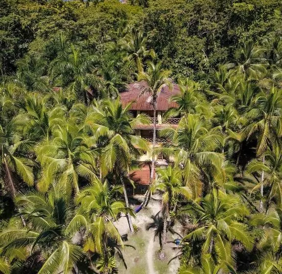 هتل Tierra Verde Bed And Breakfast