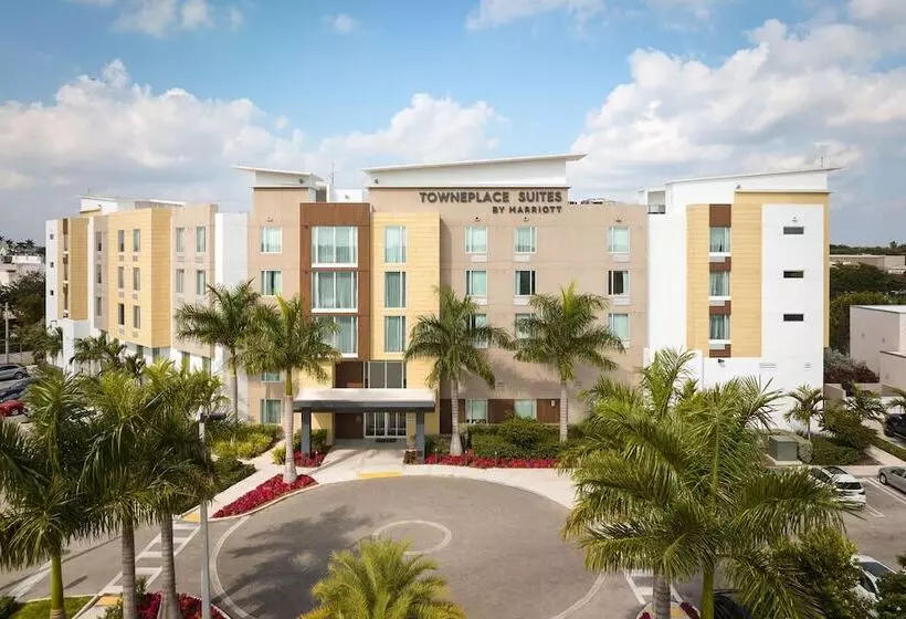 Hotelli Towneplace Suites Miami Kendall West
