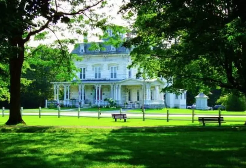 Aamiaismajoitus (B&B) Marble Mansion Inn