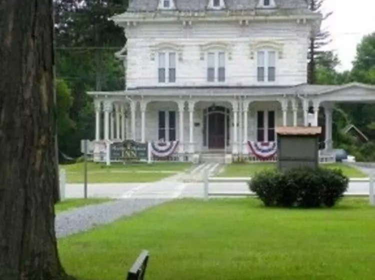 Aamiaismajoitus (B&B) Marble Mansion Inn