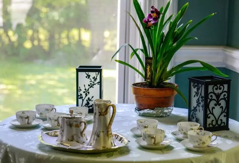 Aamiaismajoitus (B&B) Marble Mansion Inn