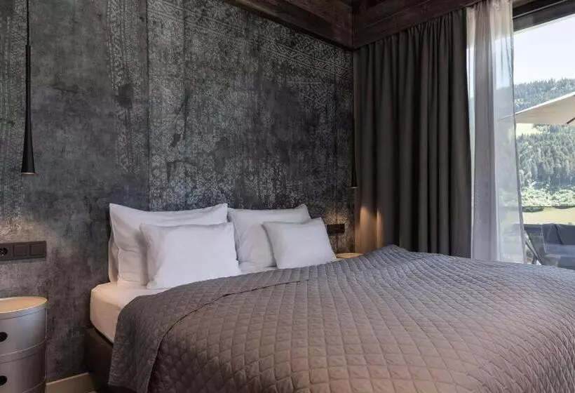 Going Triple A Apartments West