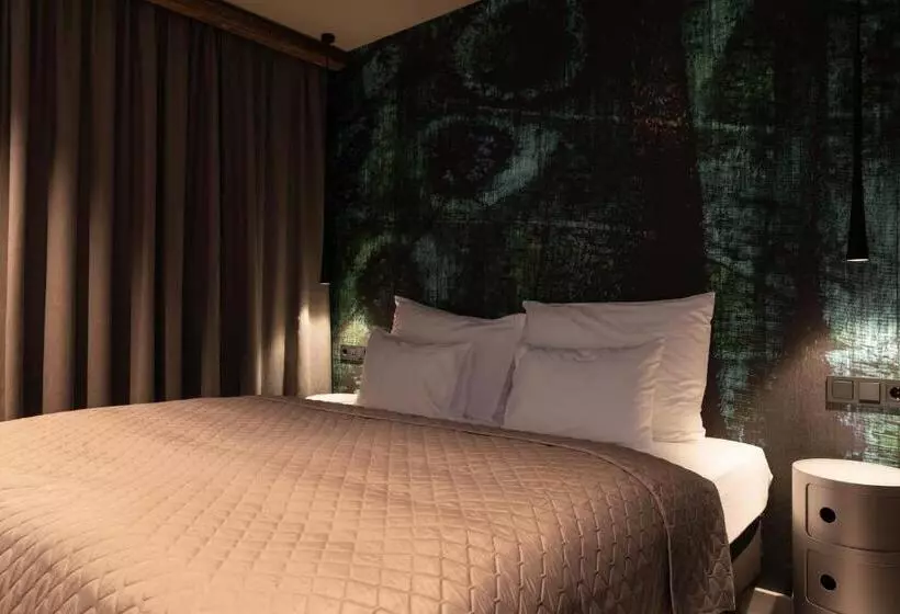 Going Triple A Apartments West