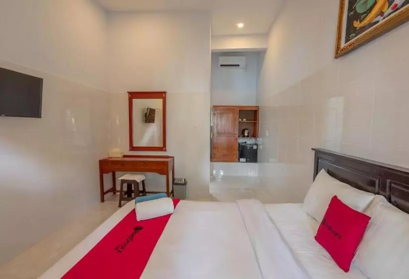 ペンション Reddoorz Plus @ Singaraja