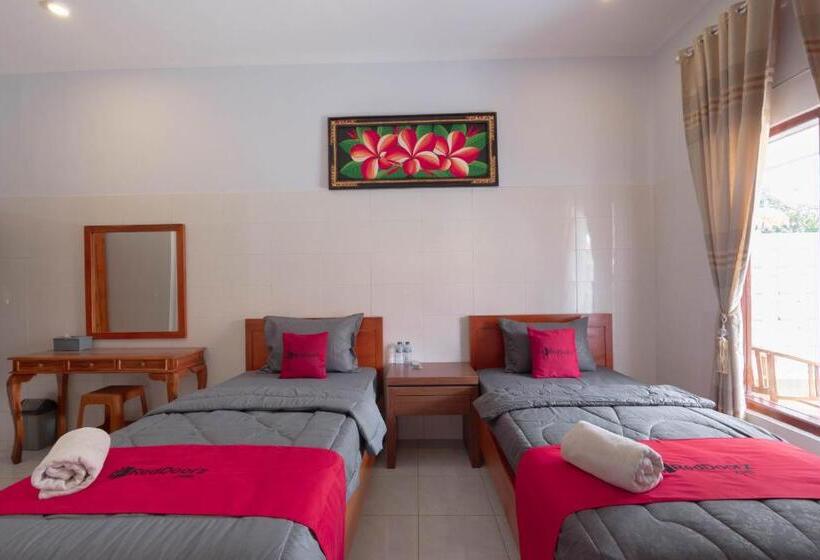 بنسيون Reddoorz Plus @ Singaraja