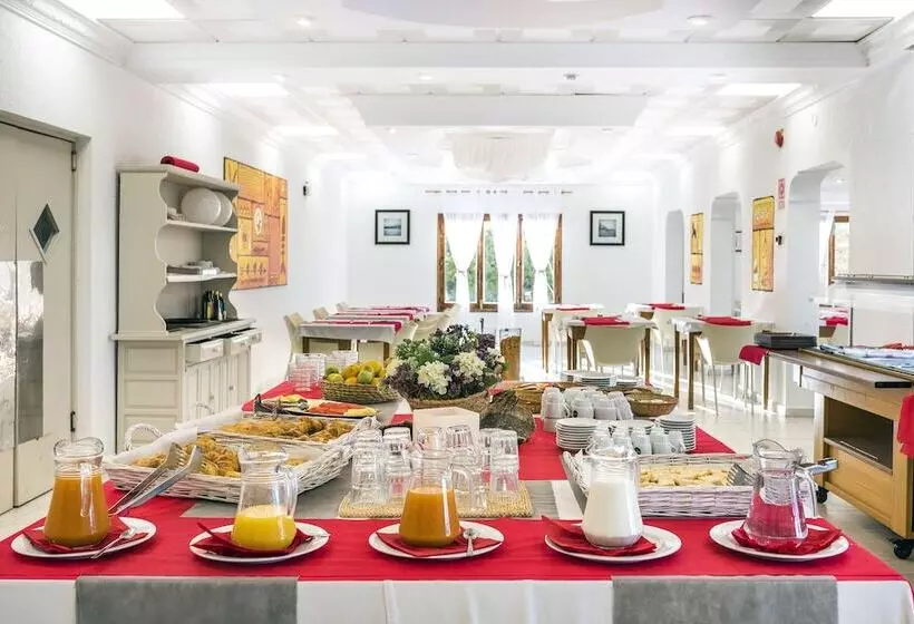 Hostal Santi