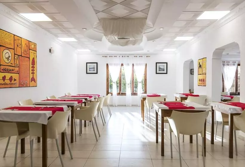 Hostal Santi