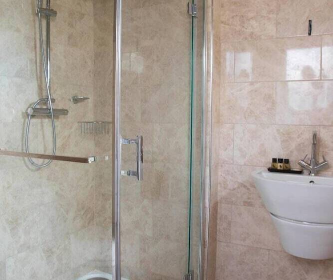 Хостел The Evenlode