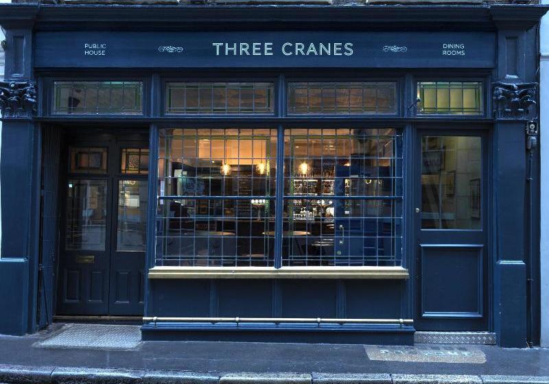 簡易ホテル The Three Cranes