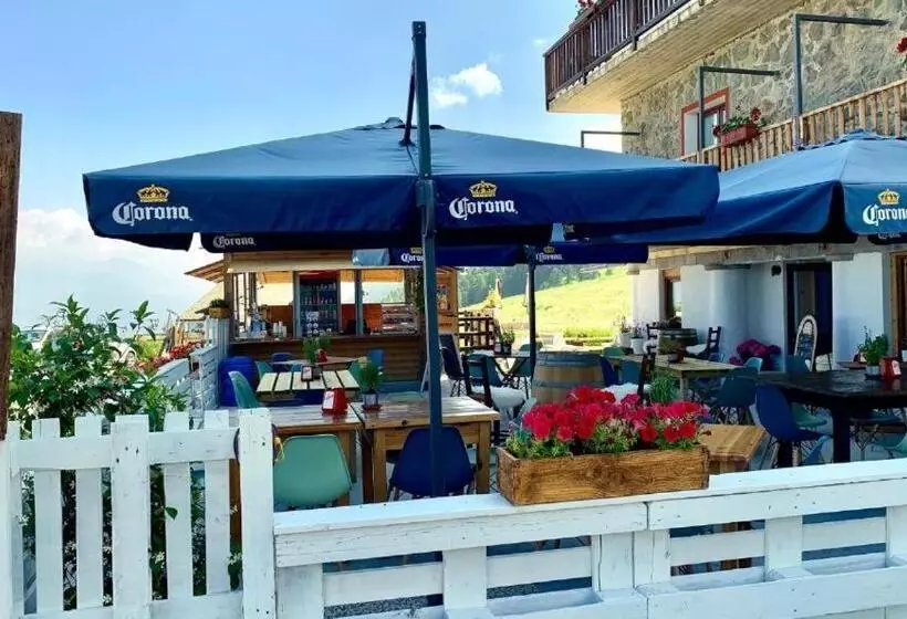 Hotelli Chalet Des Alpes