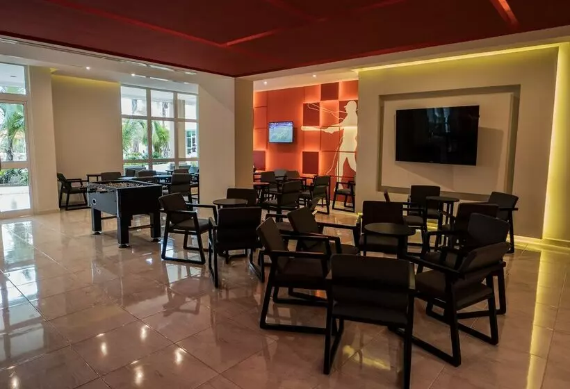 Hotelli Gran Muthu Imperial