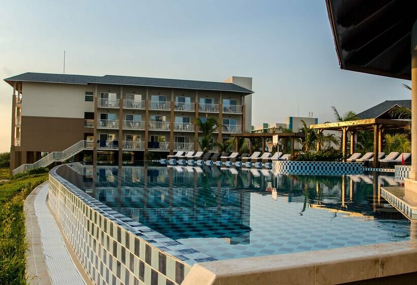 هتل Gran Muthu Imperial