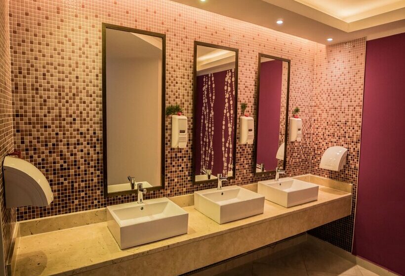 هتل Gran Muthu Imperial