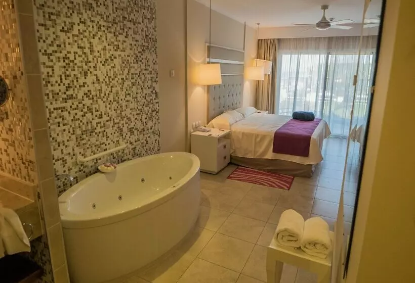 Hotelli Gran Muthu Imperial