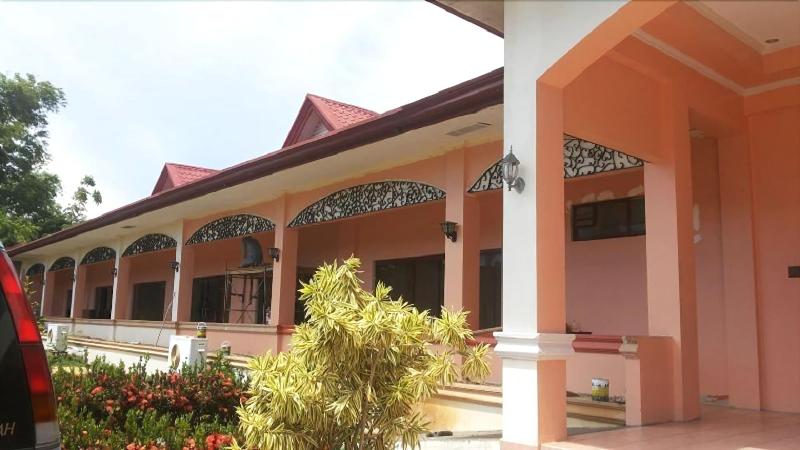 هتل Heritage Resort Of Caoayan