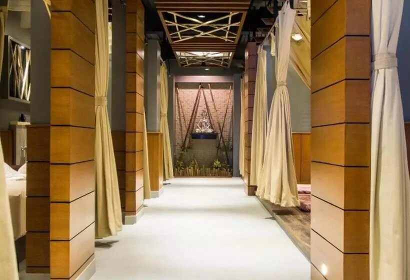 Hotelli Mansion Garden