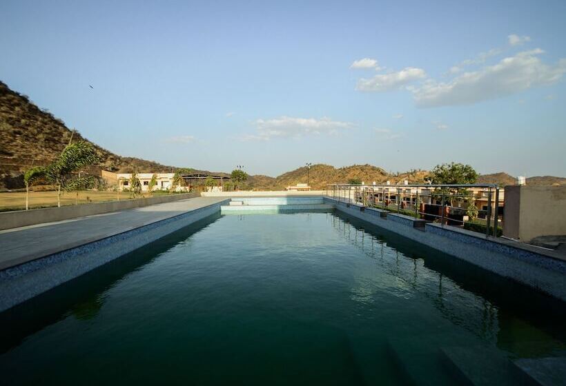 Hotel Nakoda Green Valley Resort By Shrigo S