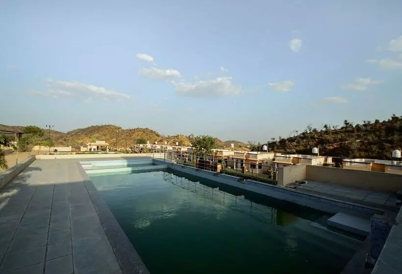 Hotelli Nakoda Green Valley Resort By Shrigo S