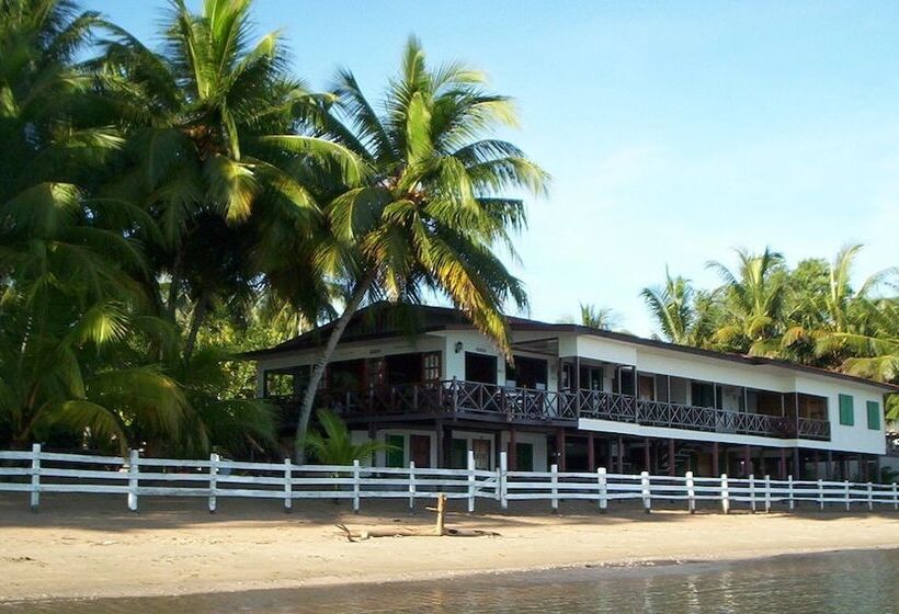 Otel Seaside Travellers Inn