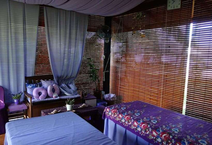 Otel Seaside Travellers Inn