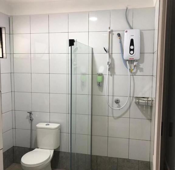 Otel Seaside Travellers Inn